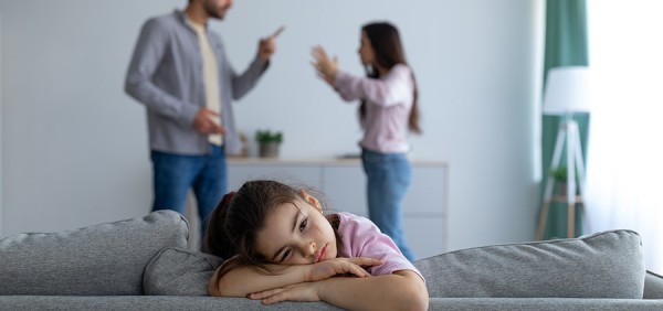 ۱۱ اثرات مثبت طلاق برای کودکان | نکاتی برای کمک به فرزندان…
