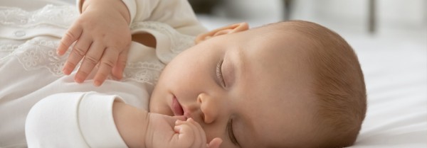 سلامت خواب نوزاد خود را تضمین کنید￼